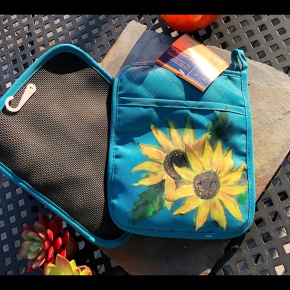 Set of sunflower hand painted pot holders - Picture 2 of 2